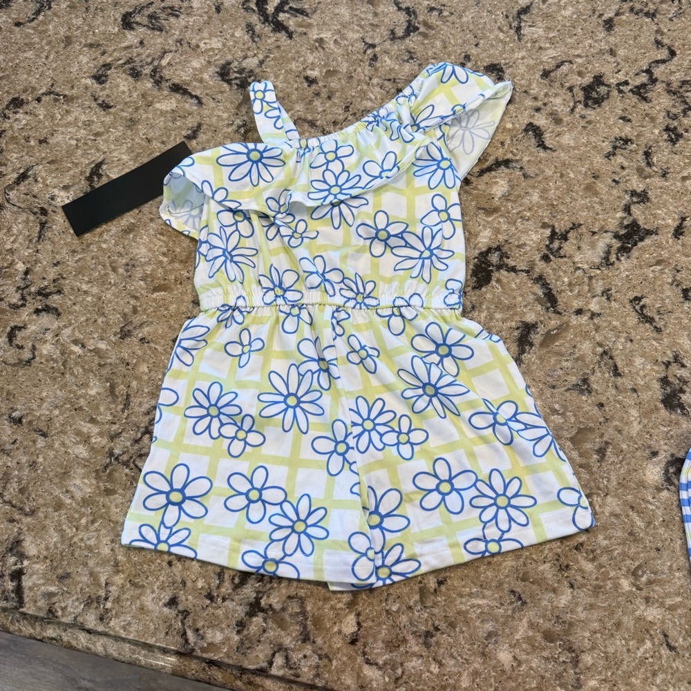 Rompers - Picture 7 of 8